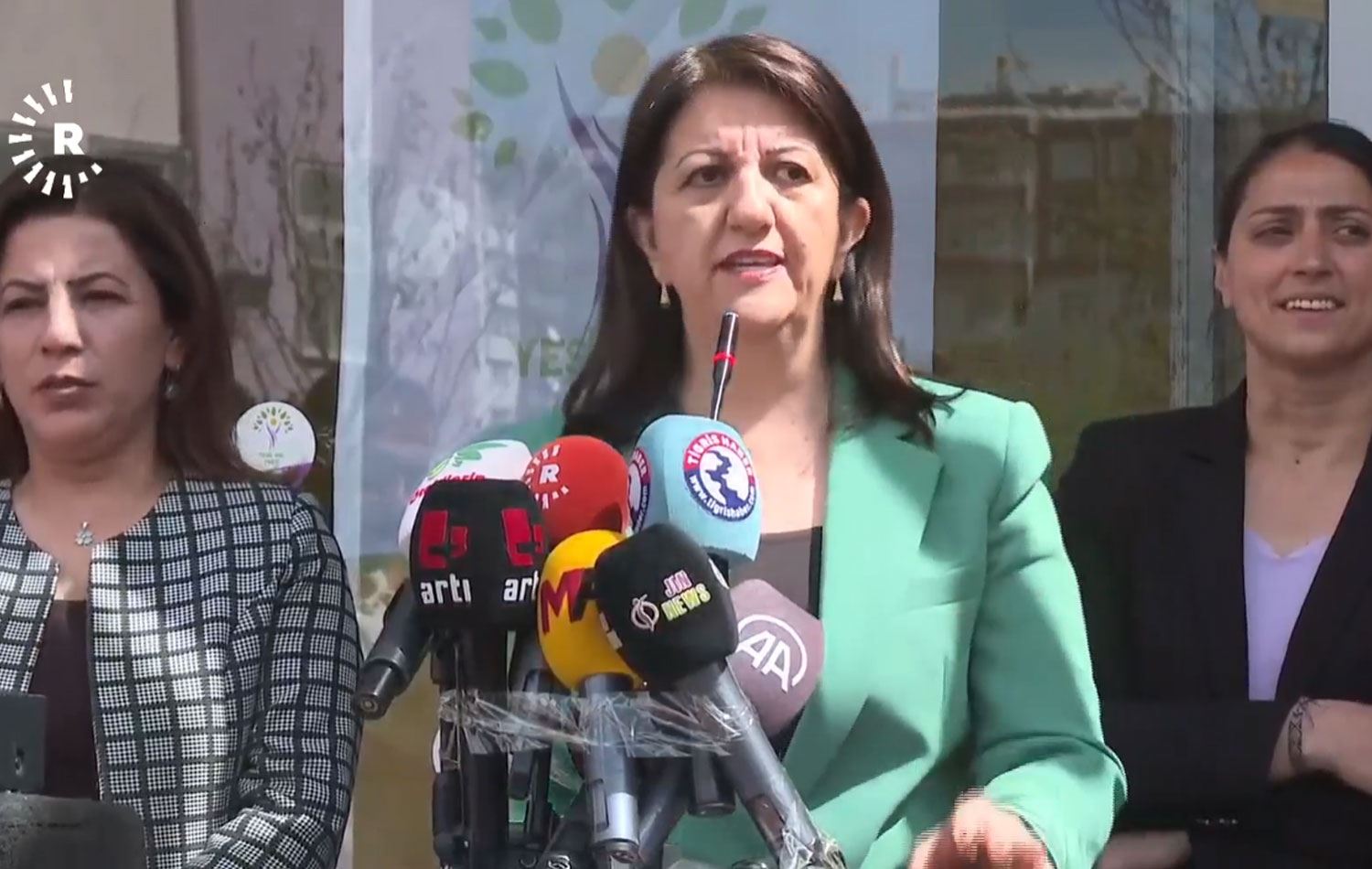 Diyarbakır’da seçim bürosu açılışında konuşan Buldan: 12-0 yapalım