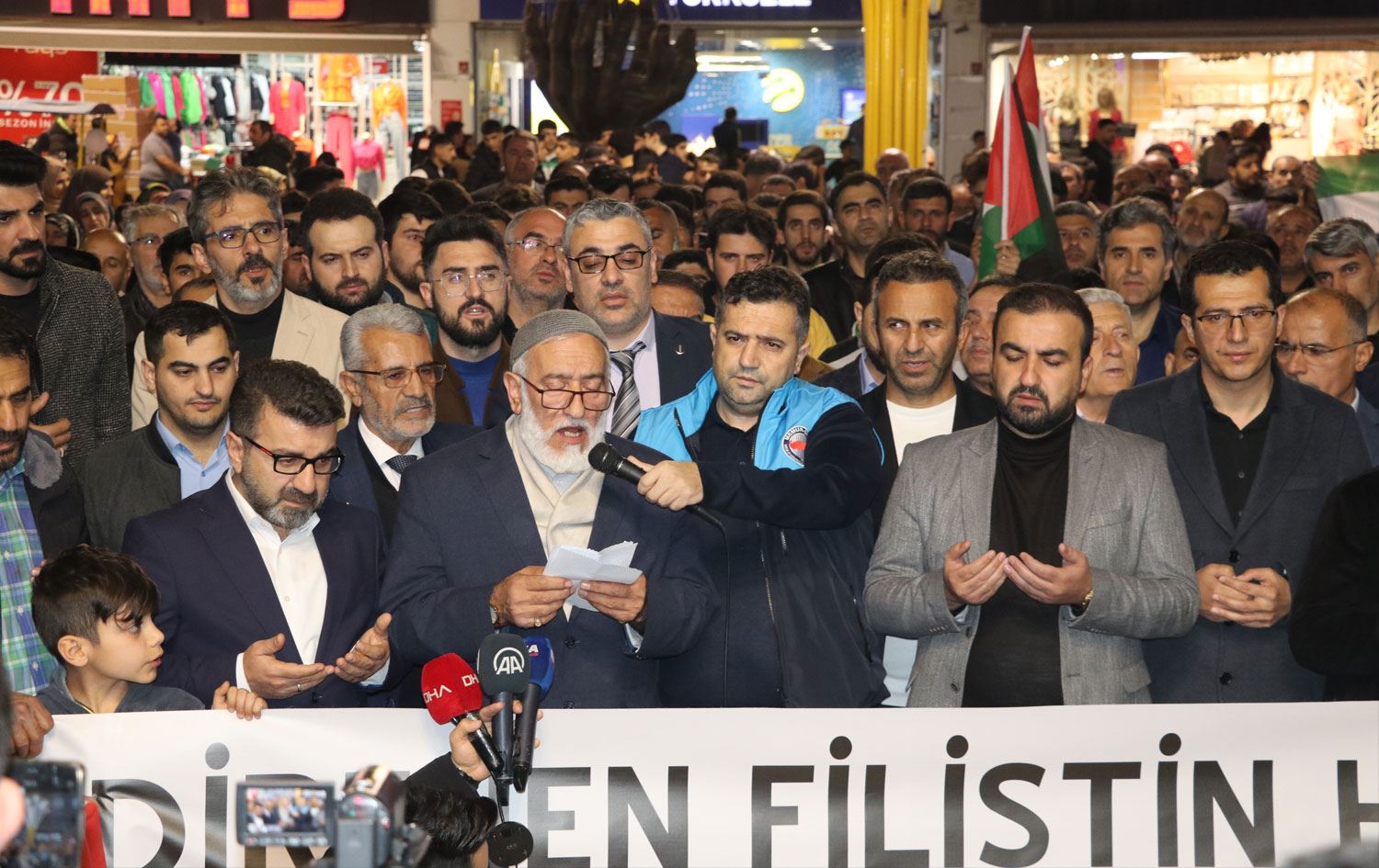 Diyarbakır, Bingöl ve Batman'da Mescid-i Aksa saldırısına tepki