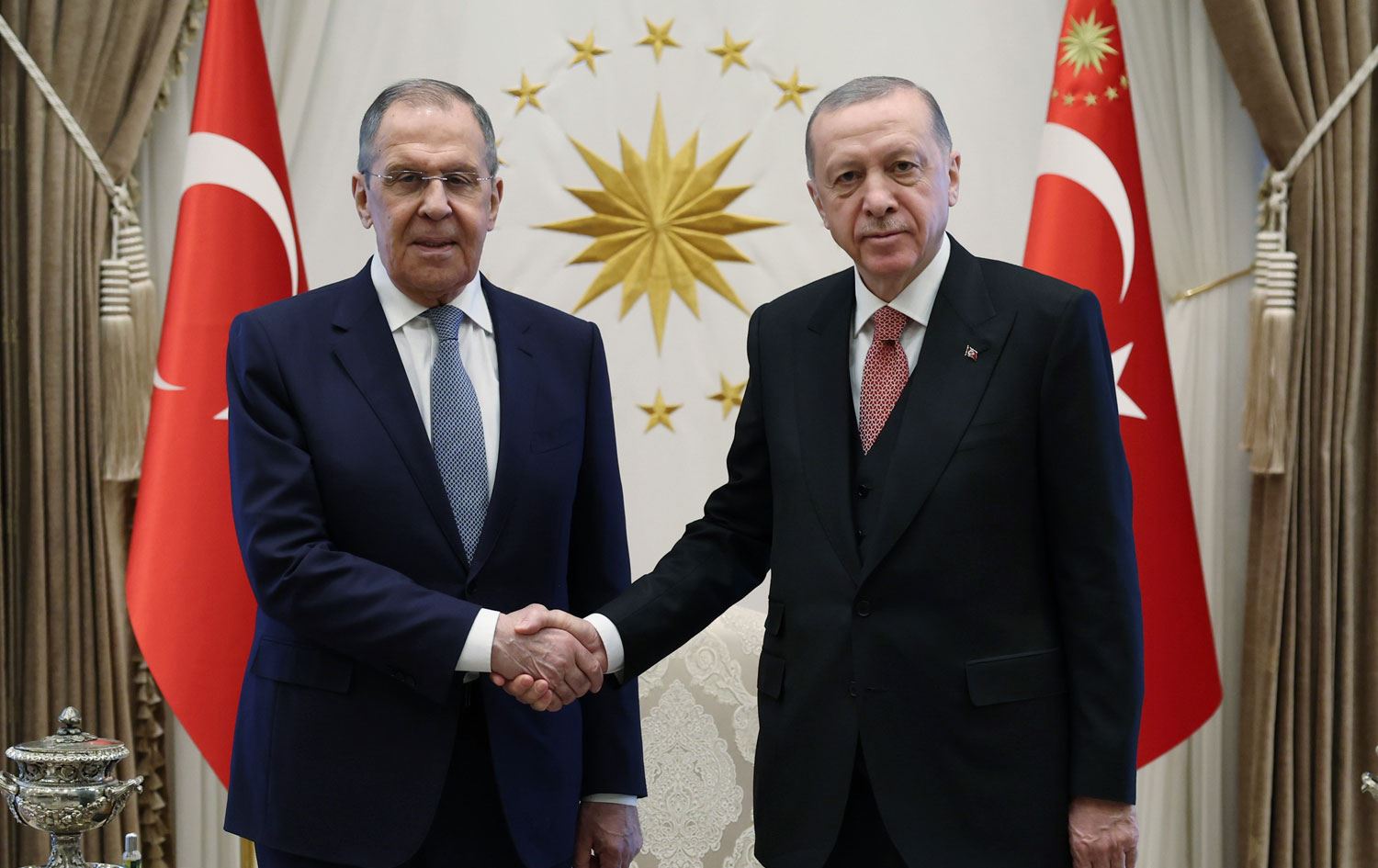 Erdoğan, Rusya Dışişleri Bakanı Lavrov'la bir araya geldi