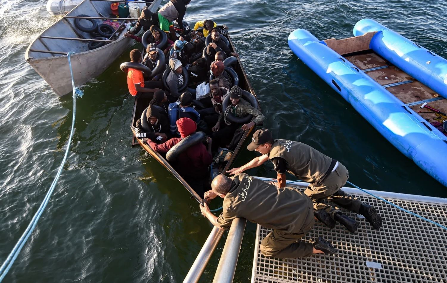 دوو بەلەمی کۆچبەران لە نزیک تونس ژێرئاوکەوتن؛ چوار کۆچبەر گیانیان لەدەستدا