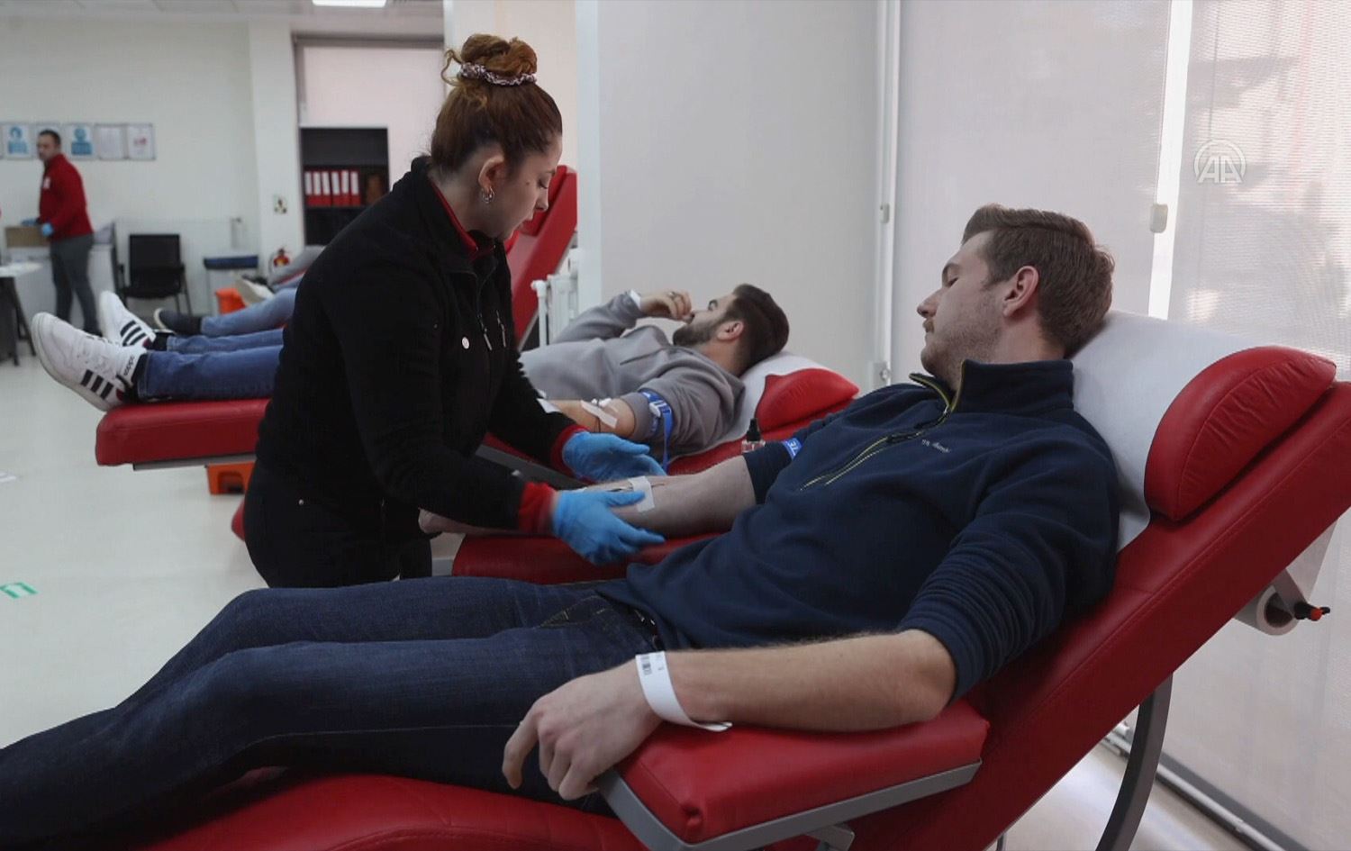 کەمیی بەخشینی خوێن بە مانگی سووری تورکی گرفتی بۆ نەخۆشخانەکان دروستکردووە