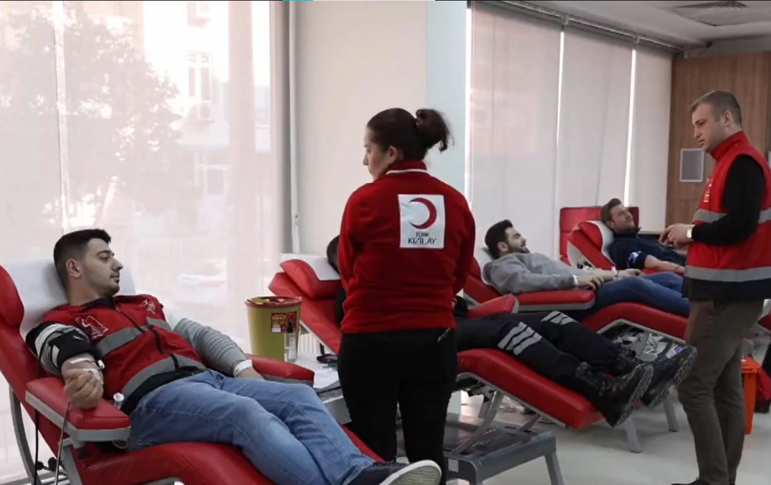 Di depoyên Hevya Sor a Tirk de tenê têra 3 rojan xwîn maye