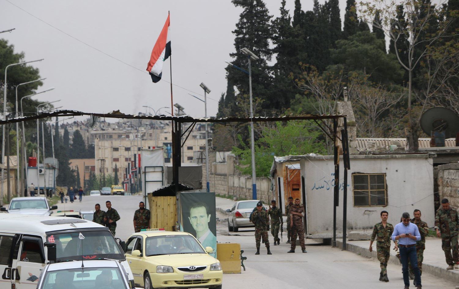 Heleb: Dorpêça artêşa Sûrî li ser taxên Kurdnişîn berdewam e