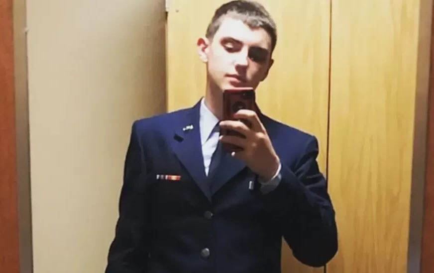 Pentegon'un gizli belgeleriniz sızdıran isim yargıç önüne çıkacak