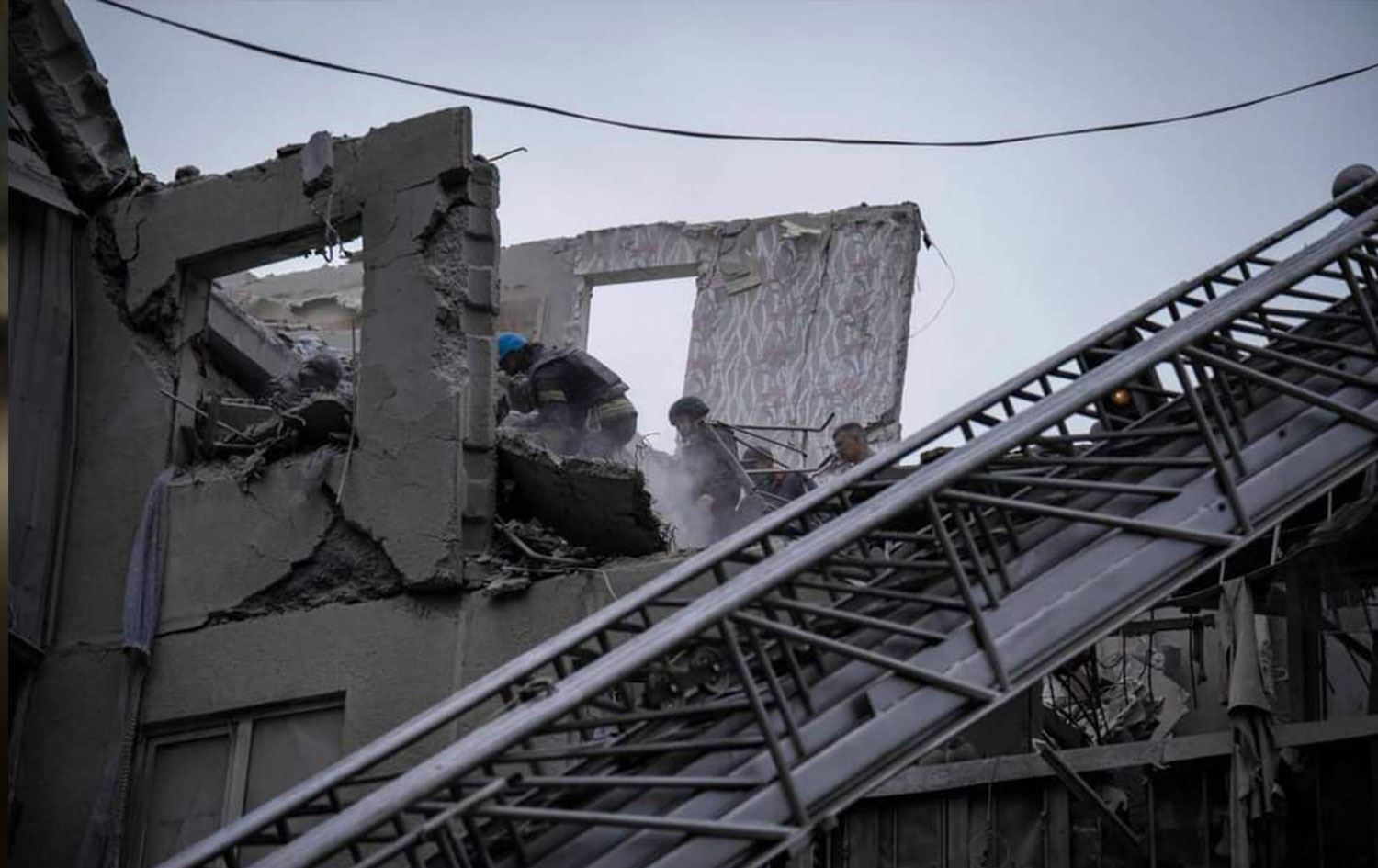 Rusya'dan Ukrayna'ya füzeli saldırı: 5 ölü, 15 yaralı