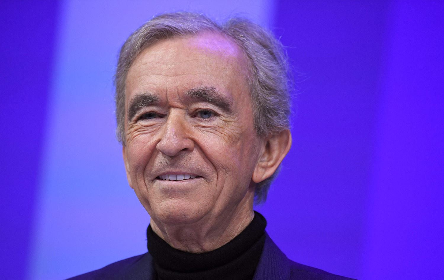 خاوەنی براندی لووی ڤویتۆن بووە دەوڵەمەندترین کەسی جیهان