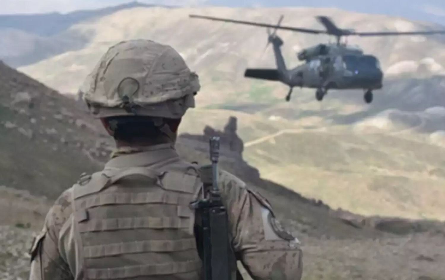 Li Wanê di navbera PKKê û leşkeran de şer derket