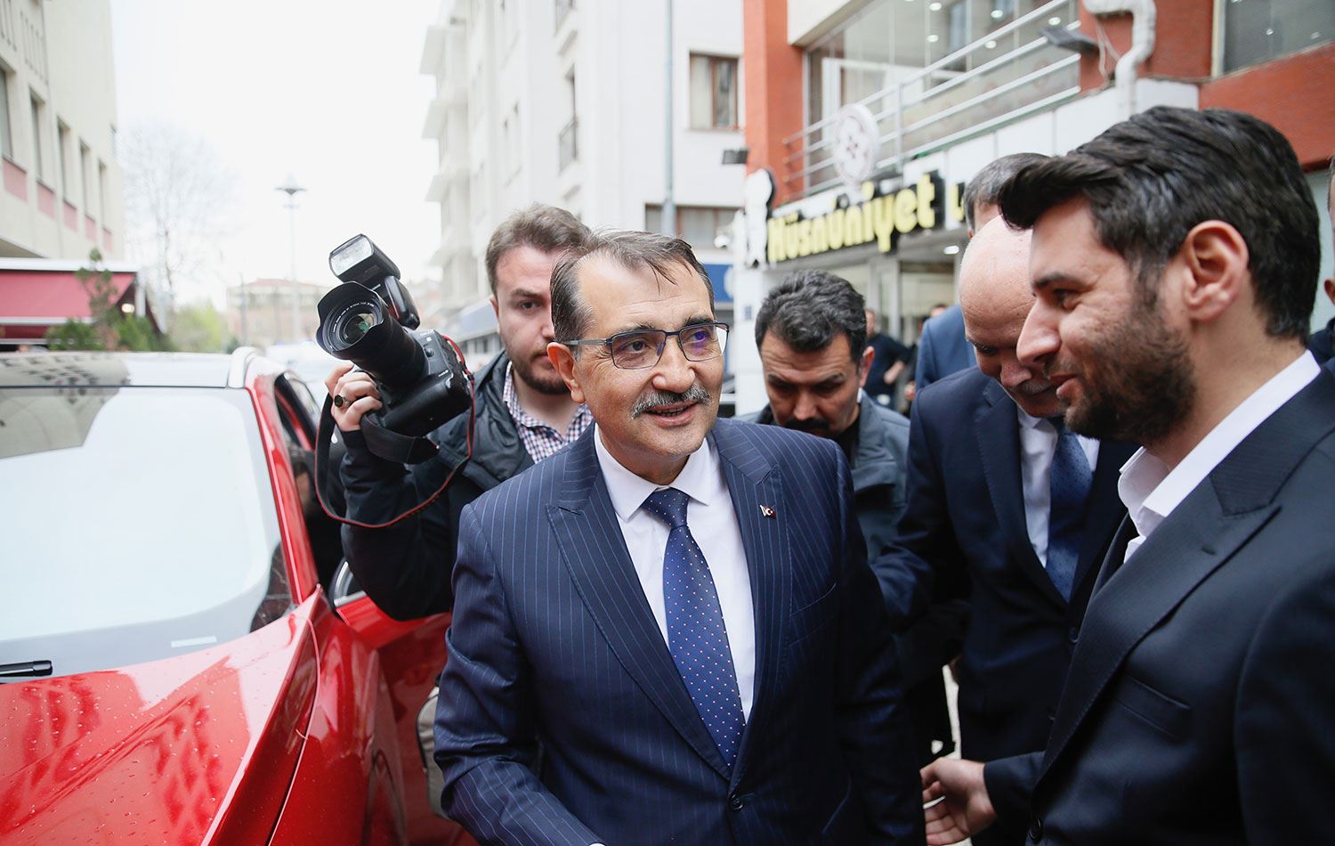 Bakan Dönmez: Karadeniz gazı yarın karaya ulaşmış olacak