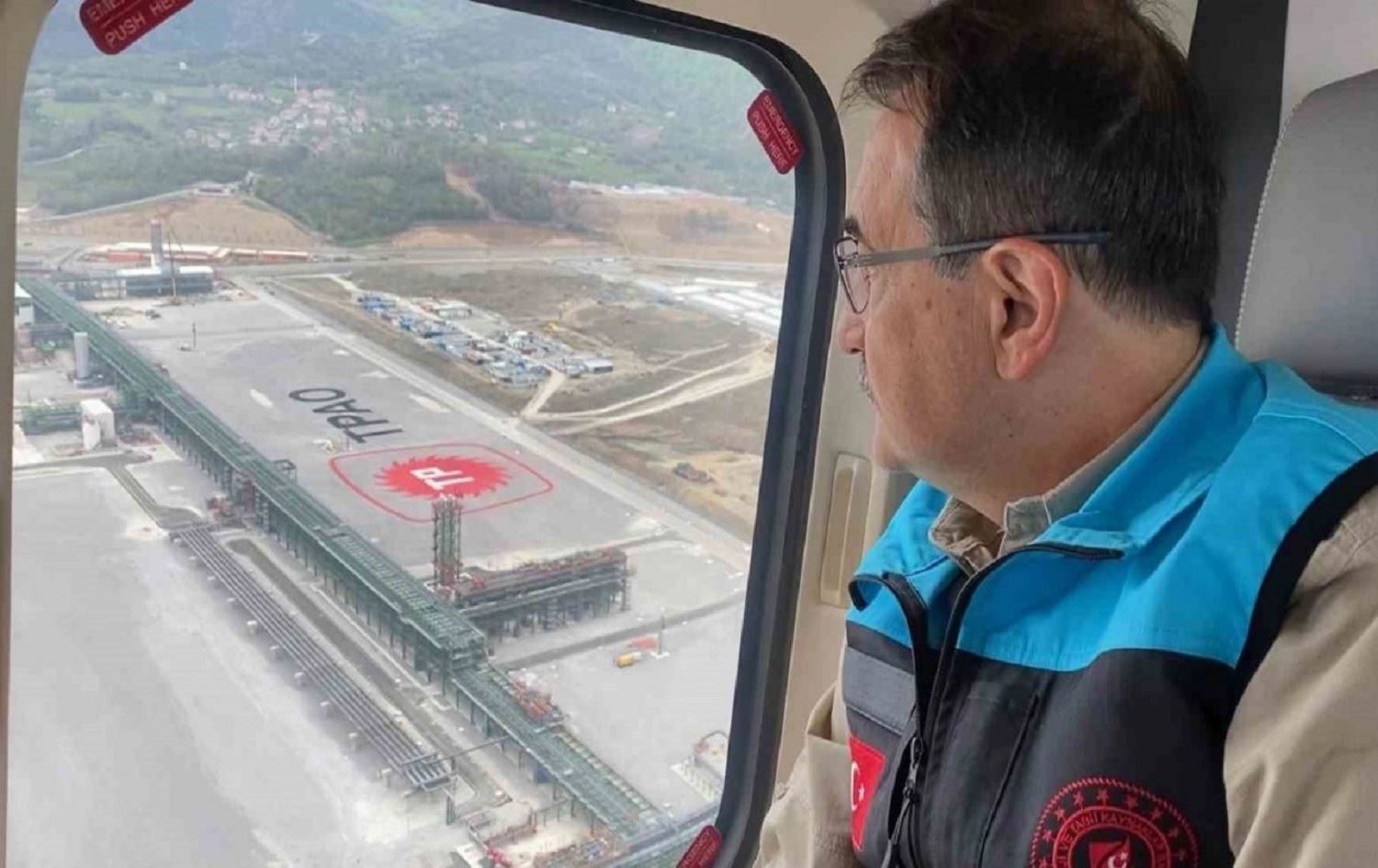 Wezîrê Enerjiyê yê Tirkiyê: Gaza Derya Reş sibe digihe bejayê