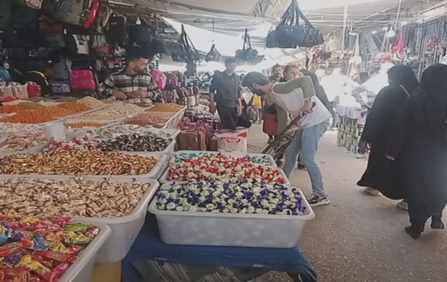 'Li Rojavayê Kurdistanê nirxê kelûpelan ne li gor dahata welatiyan e'