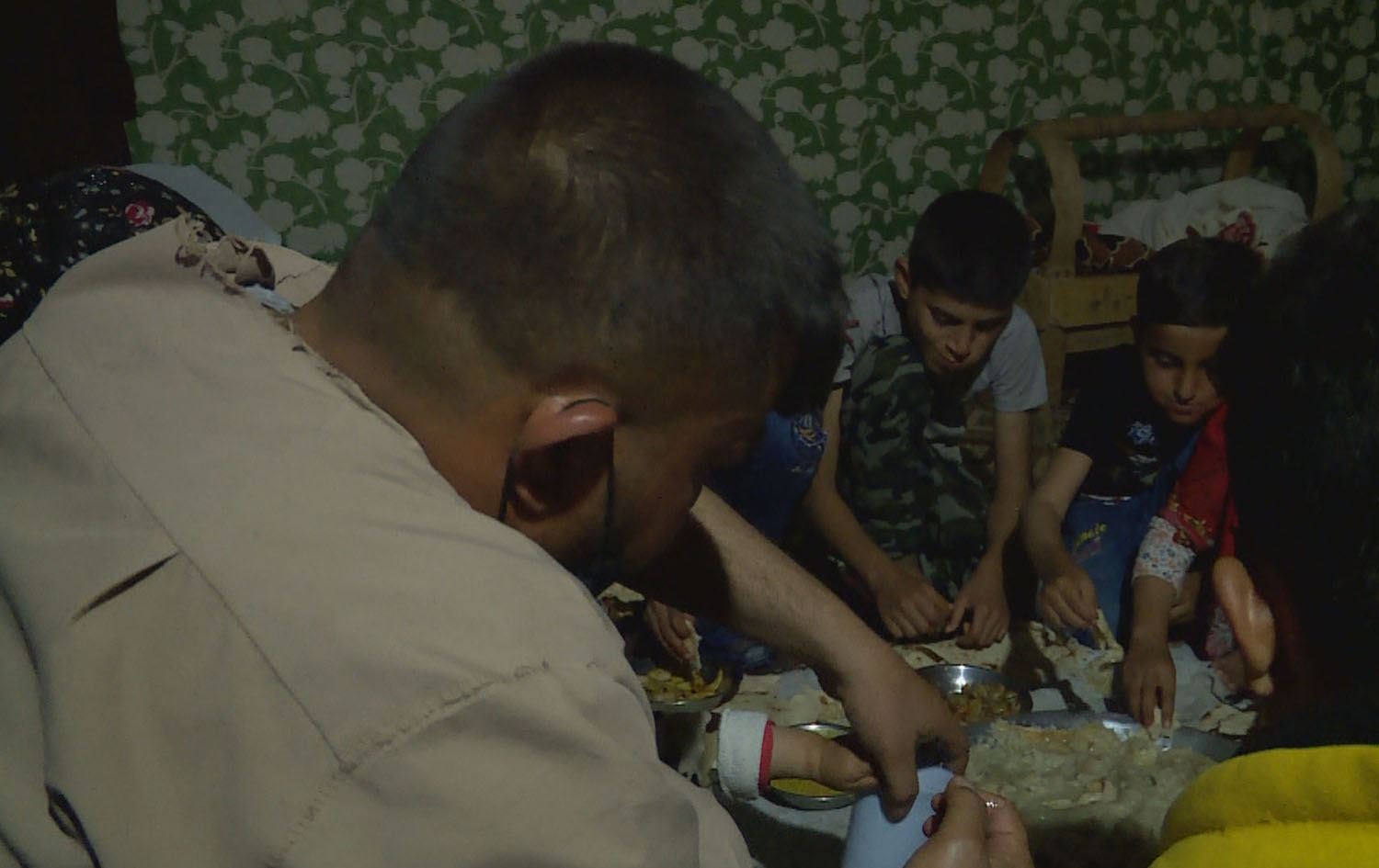 ماوەی هەفتەیەکە کارەبای کەمپەکانی حەسەن شام و خازر بڕاوە