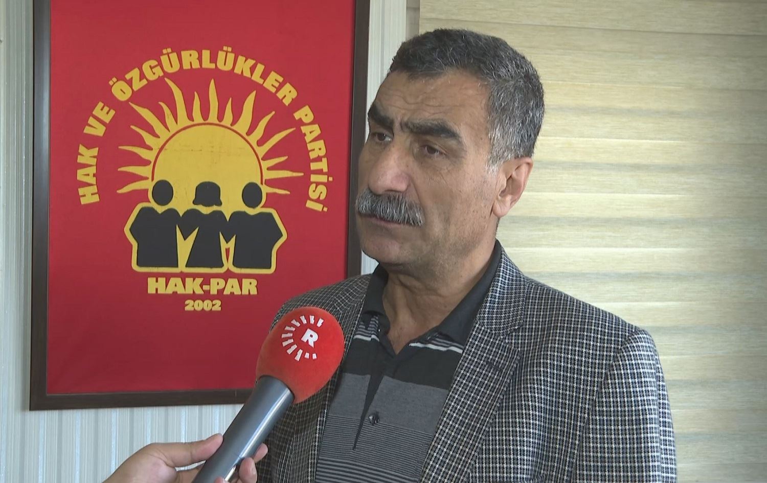 HAK-PAR bi dirûşma ‘Komara Federal’ tevlî hilbijartinan dibe