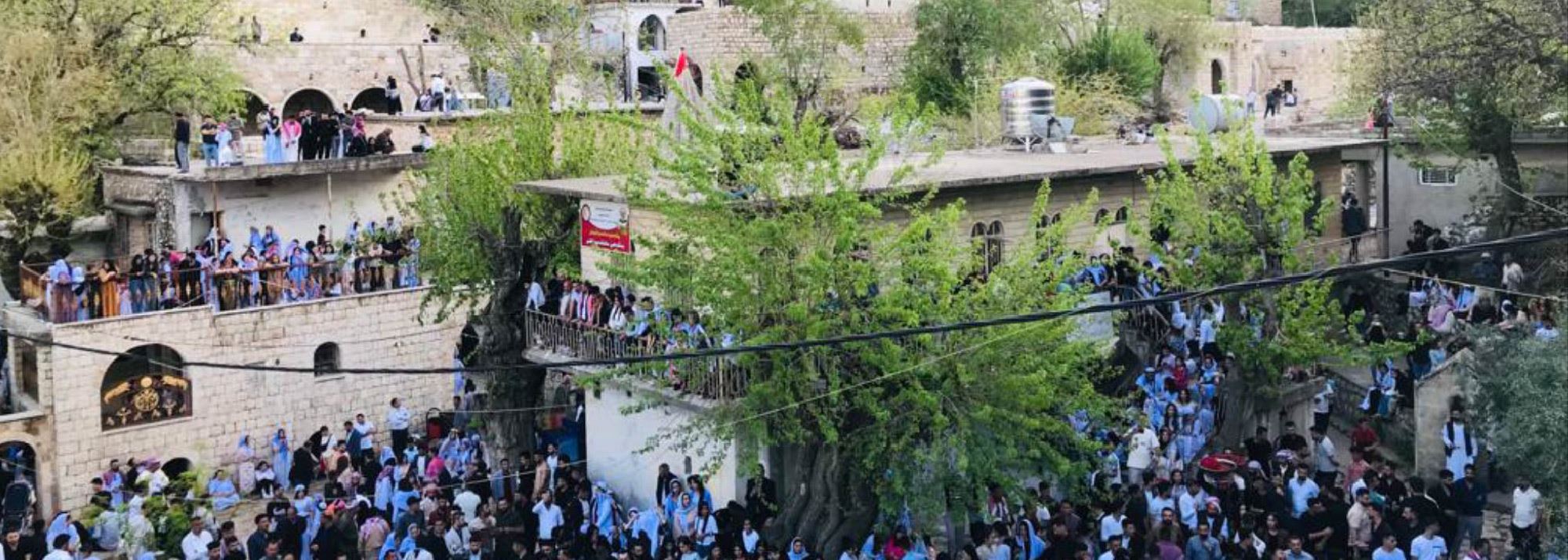 FOTO – Ezidi Kürtler Laleş’te 'Çarşema Sor'u kutladı