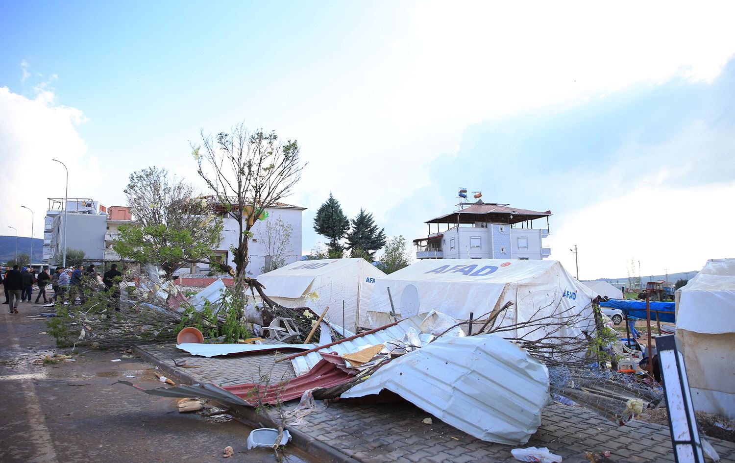 Mereş: Piştî erdhejê vê carê jî bahozê qurbanî li dû xwe hîştin