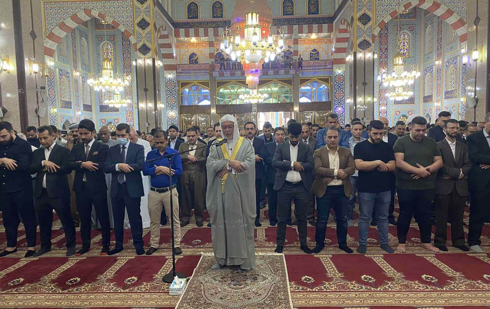 لە باشووری کوردستان نوێژی جەژن کرا؛ هەمووان داوای یەکڕیزی دەکەن