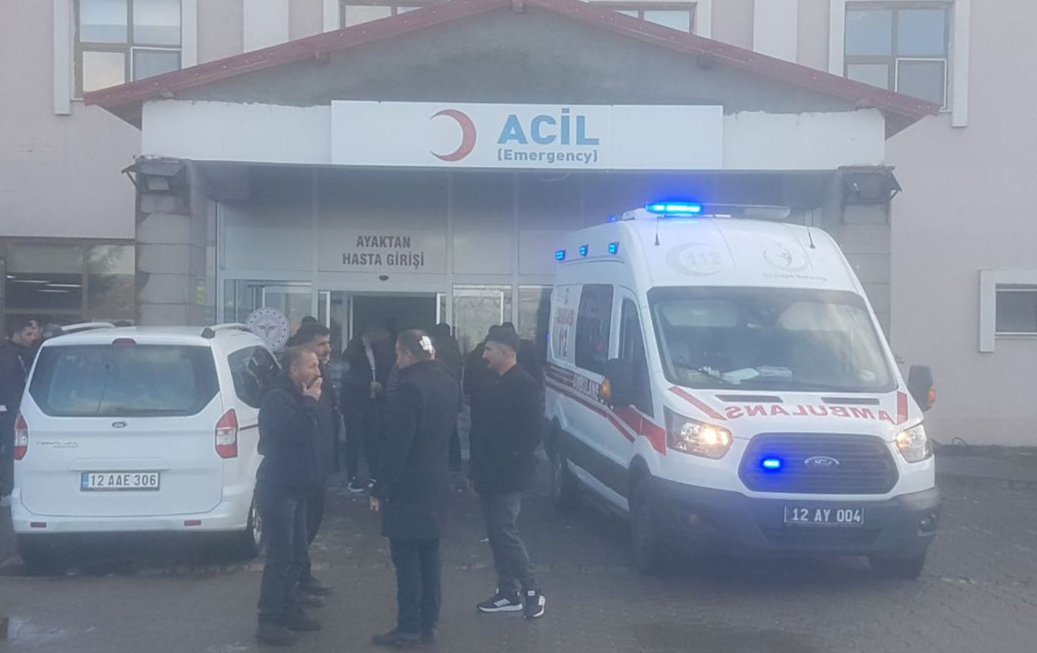 Li Çewlîgê şerê malbatan: 5 kes birîndar bûn