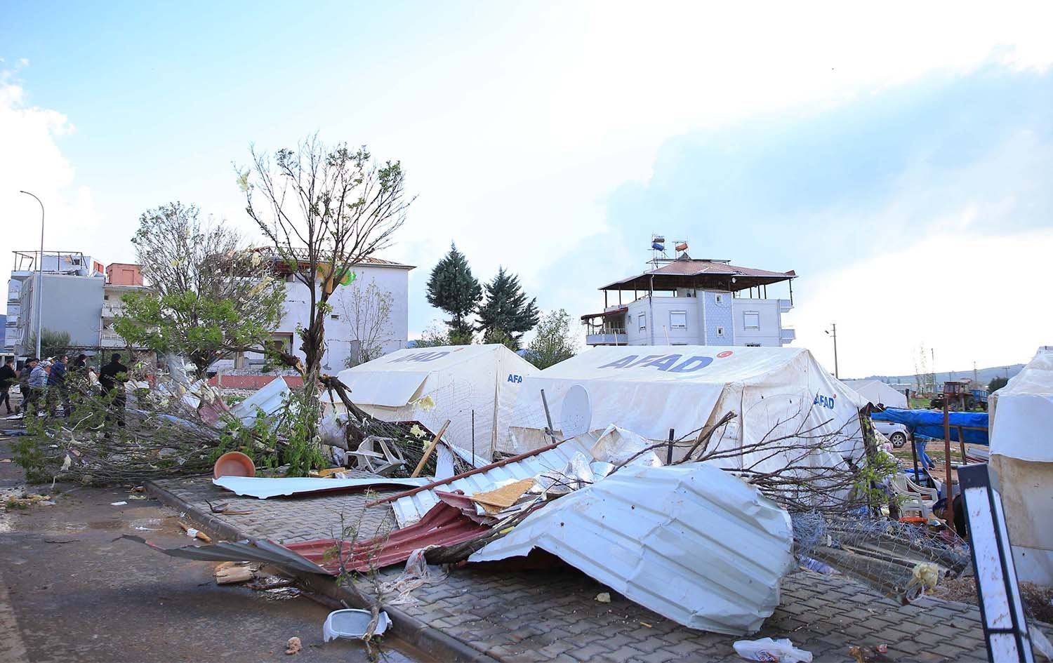 Fahrettin Koca: Ji ber bahozê kesek mir, 50 kes birîndar bûn
