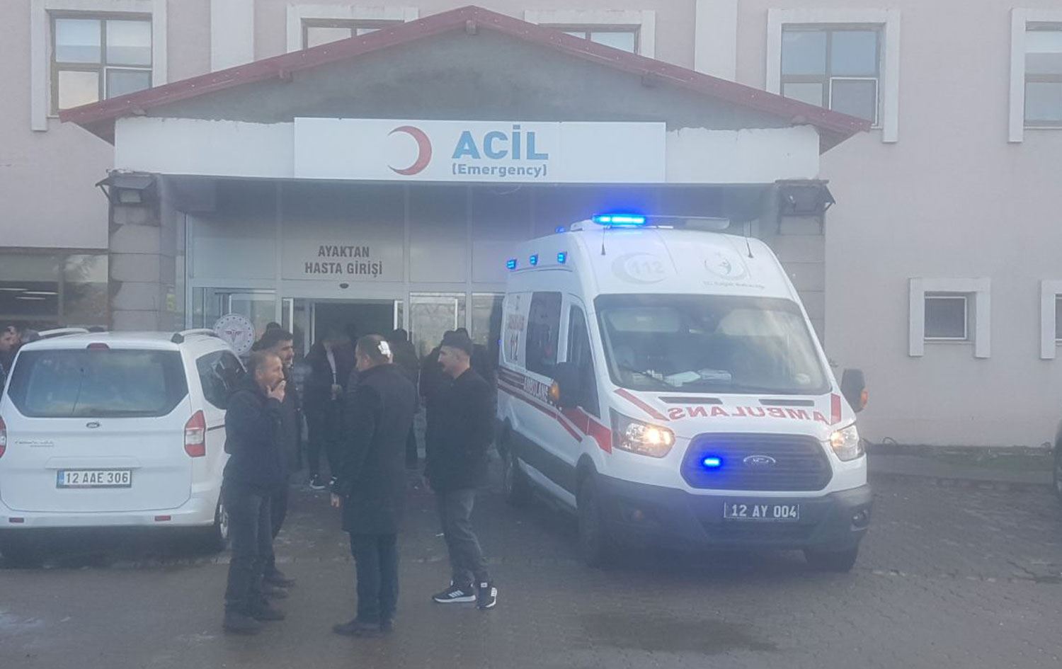 Bingöl'de namaz çıkışı silahlı kavga: 1’i ağır 5 yaralı