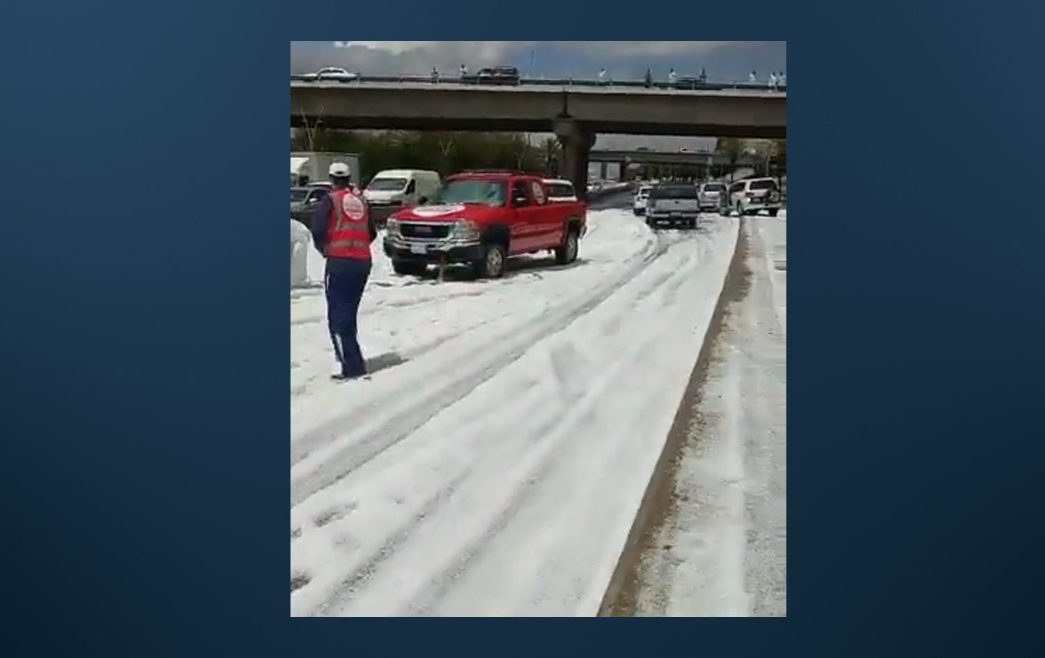 بەفر ناوچەی تائیفی لە سعودیە سپیپۆش کرد