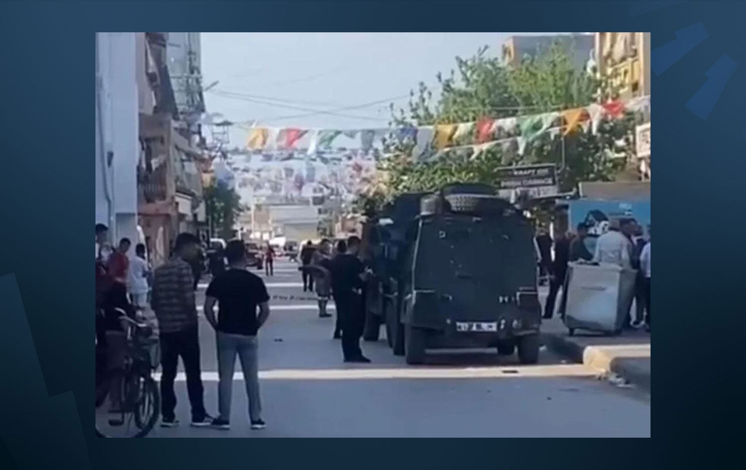 Li nav kolanê pevçûn: Zarokek di hembêza dayika xwe de mir û 7 kes birîndar bûn