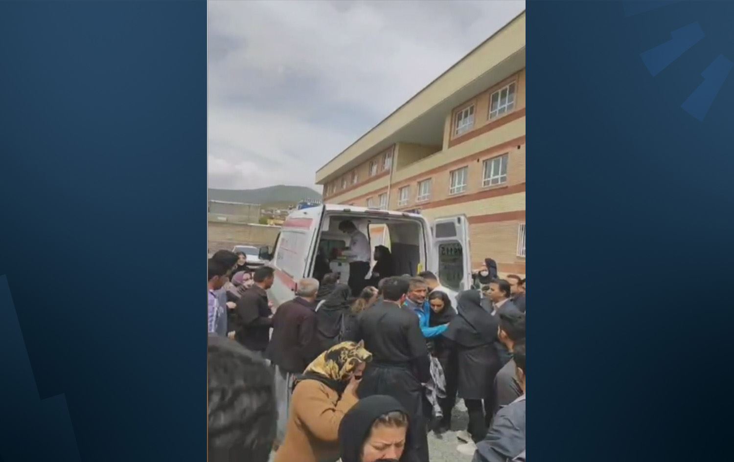 لە سنە ژمارەیەکی دیکە لە قوتابییانی کچ ژەهراوی بوون و گواسترانەوە بۆ نەخۆشخانە