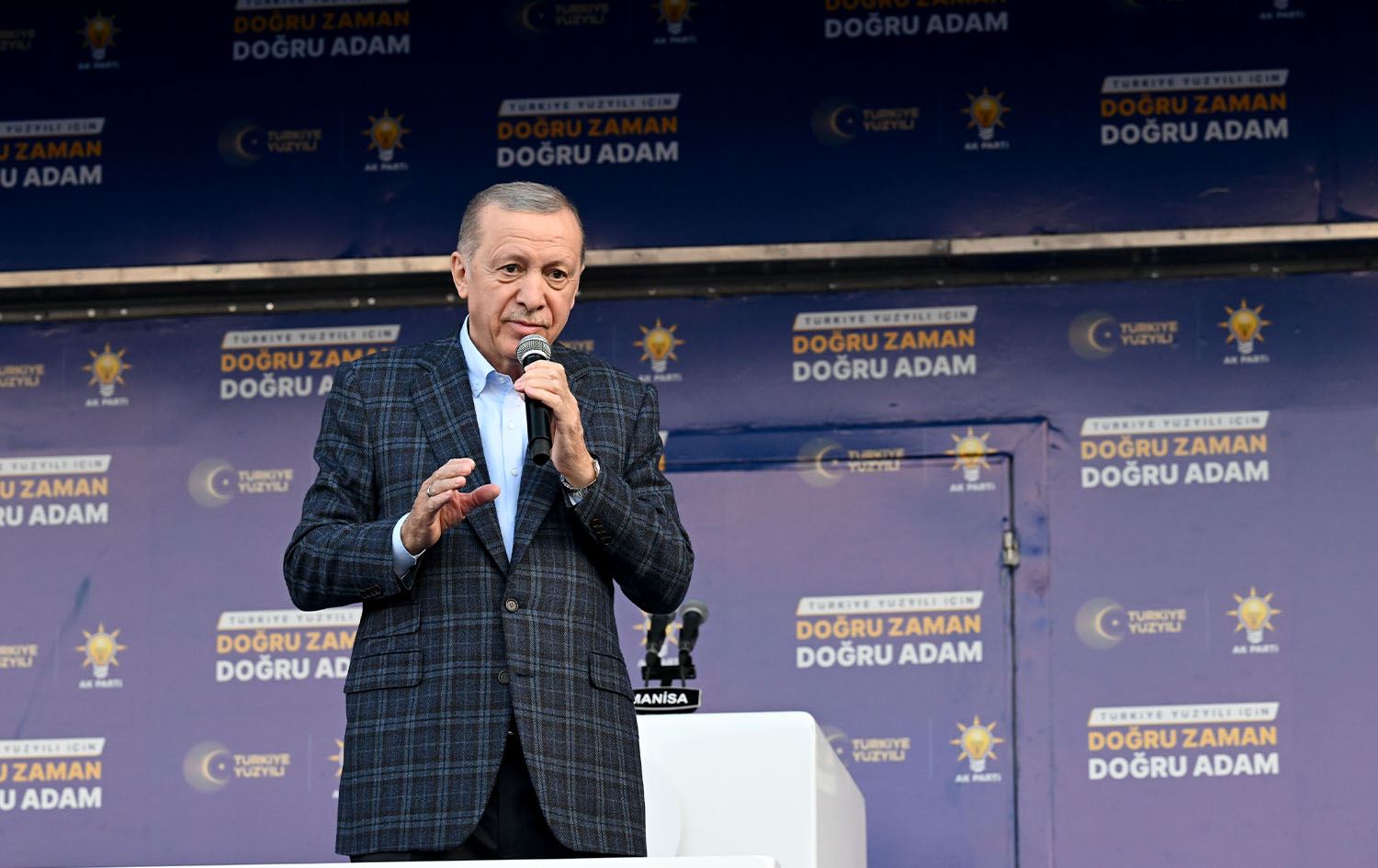 ئەردۆغان: هەڵاوسان بۆ تاک ژمارەیی دادەبەزێنین