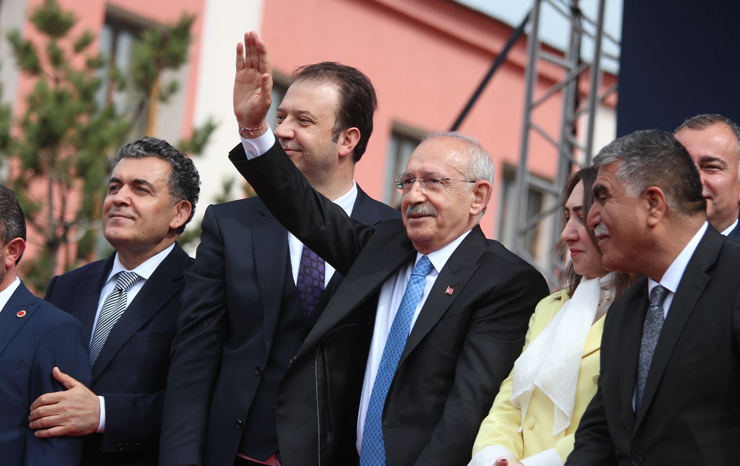 Kiliçdaroglu: Emê Sûriyên li Tirkiyê di nava 2 salan de vegerînin welatê wan