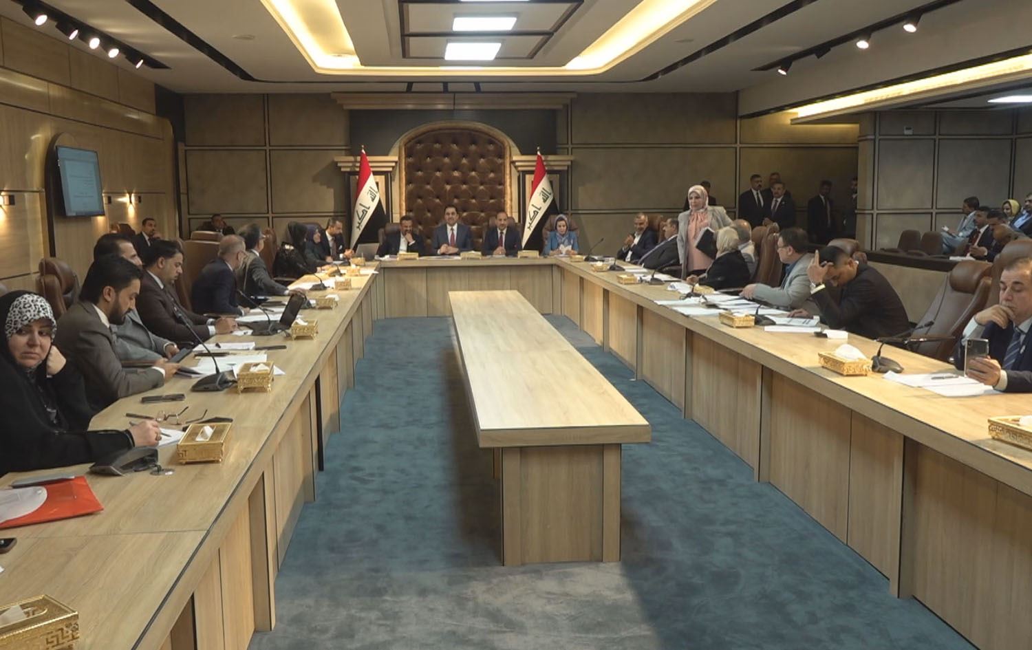 لیژنەی دارایی پەرلەمانی عێراق لەسەر پرسی بودجە دەست بە میوانداریی وەزارەتەکان دەکات