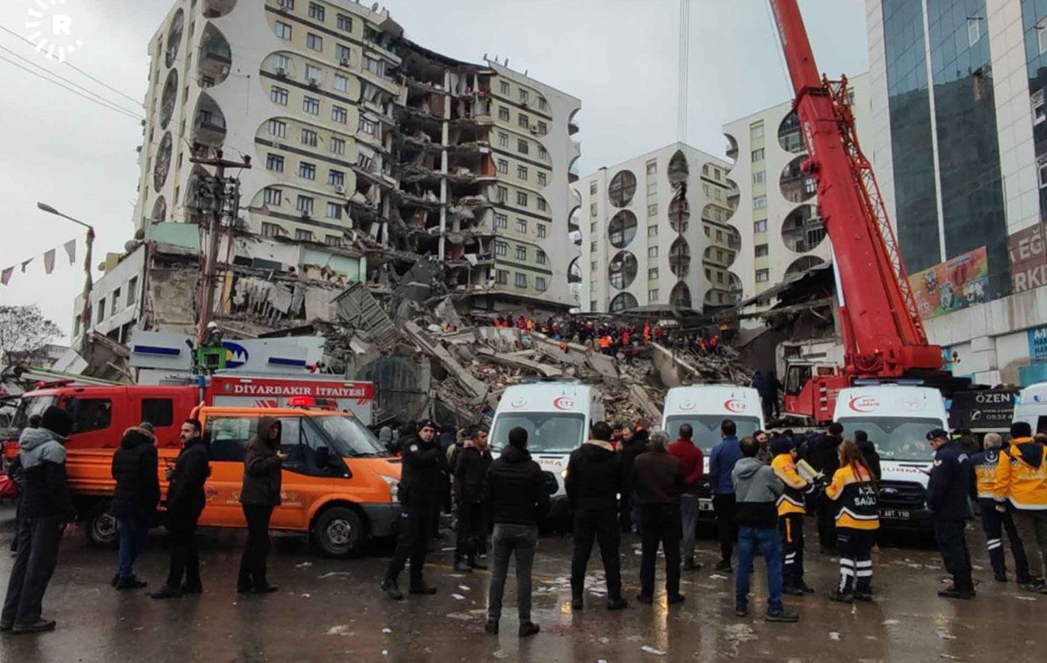 Galeria Sitesi bilirkişi raporu: Zemin kattan spor salonuna inen kolon kesilmiş