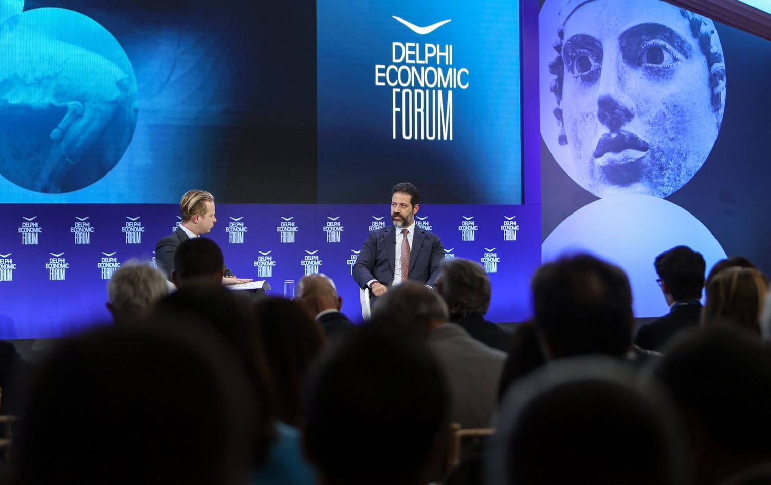 قوباد تاڵەبانی: کاتێک کارەبای 24 کاژێریمان هەبوو ئەو کات دەتوانین گاز هەناردەی ئەوروپا بکەین