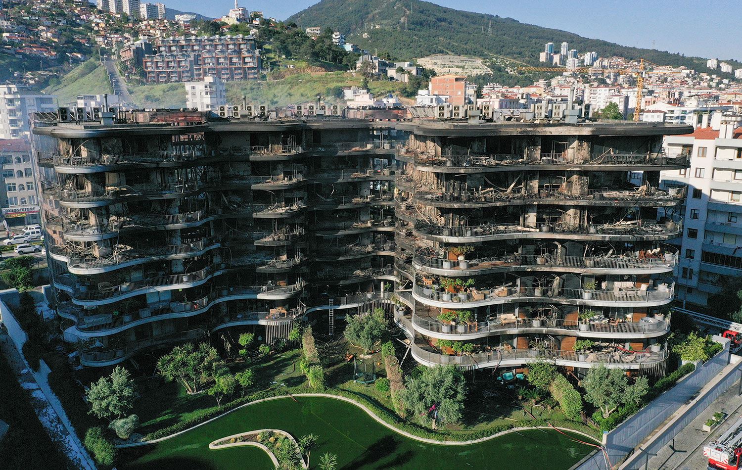 Büyük yangın kontrol altına alındı