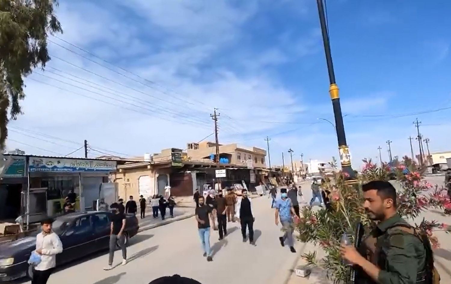 Aloziya li Şingalê karvedan li pey xwe anîn