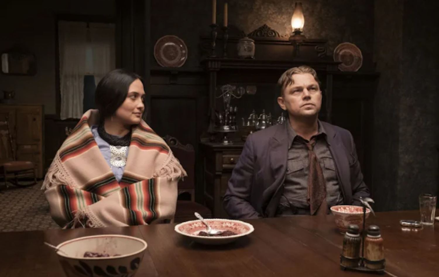 ئەپڵ و ئەمازۆن بەشێکی زۆر لە فیلمەکانیان لە سینەما پێشاندەدەن