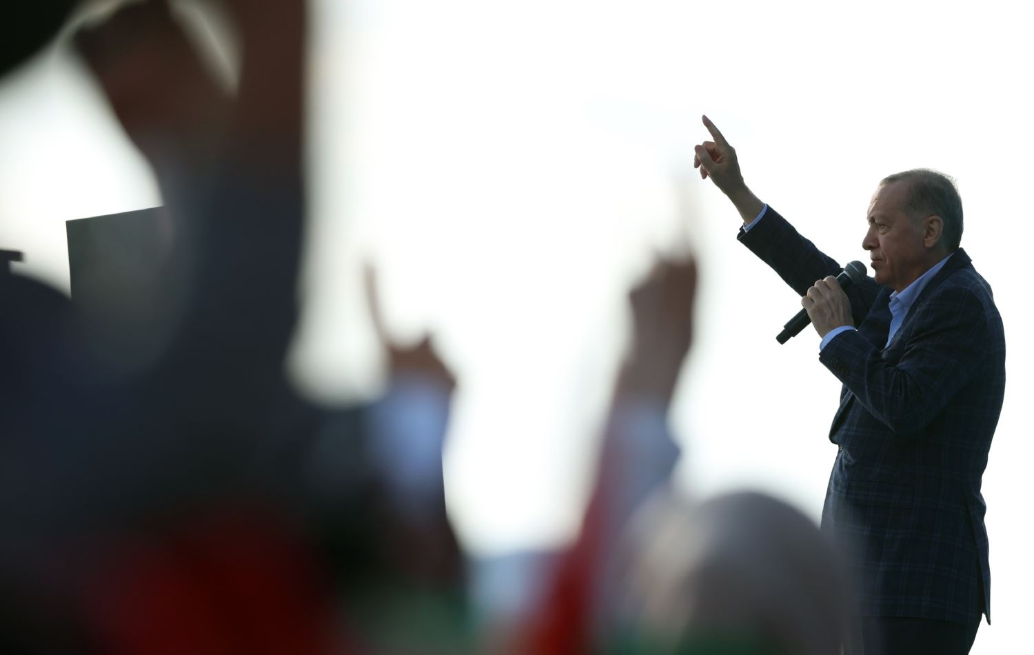 ئەردۆغان: دەرکەوت هاوپەیمانیی میللـەت مێزی رۆلێتە و دیار نییە لە کوێ دەوەستێت