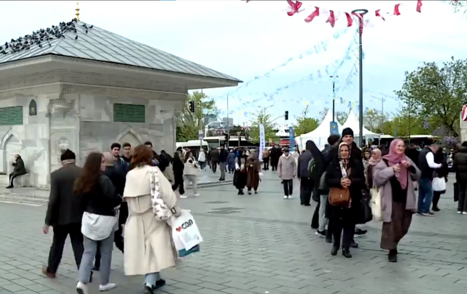 Krîza aborî û erdhejê coşa welatiyan a ji bo hilbijartinan sar kiriye