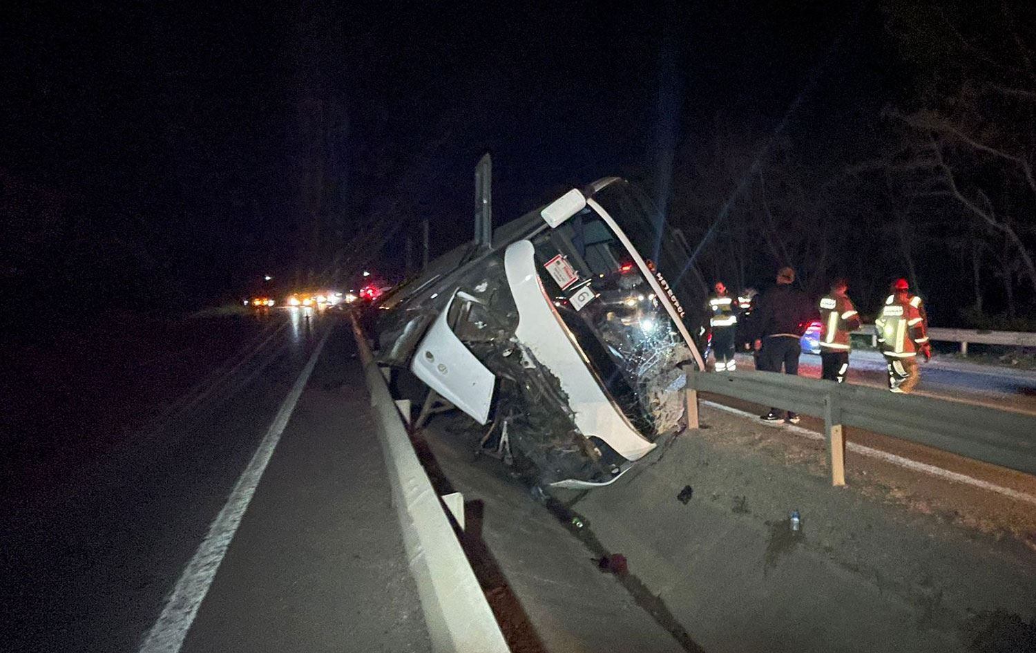 Otobusa xwendekaran wergeriya: 3 mirî, 44 birîndar