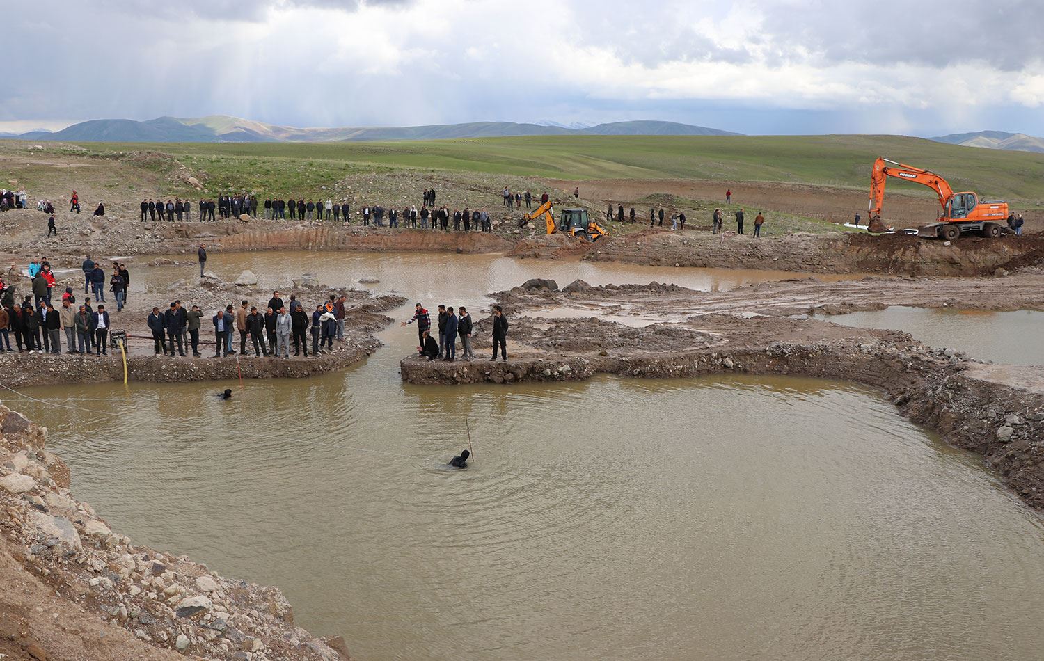 Ağrı'da gölete giren hayvanı çıkarmaya çalışan çocuk boğuldu