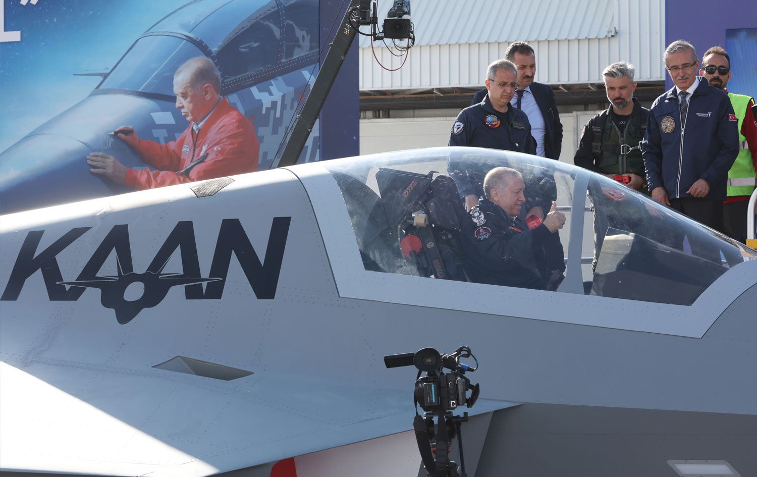 Erdoğan: Milli Muharip Uçağın isim babası Devlet Bey'dir