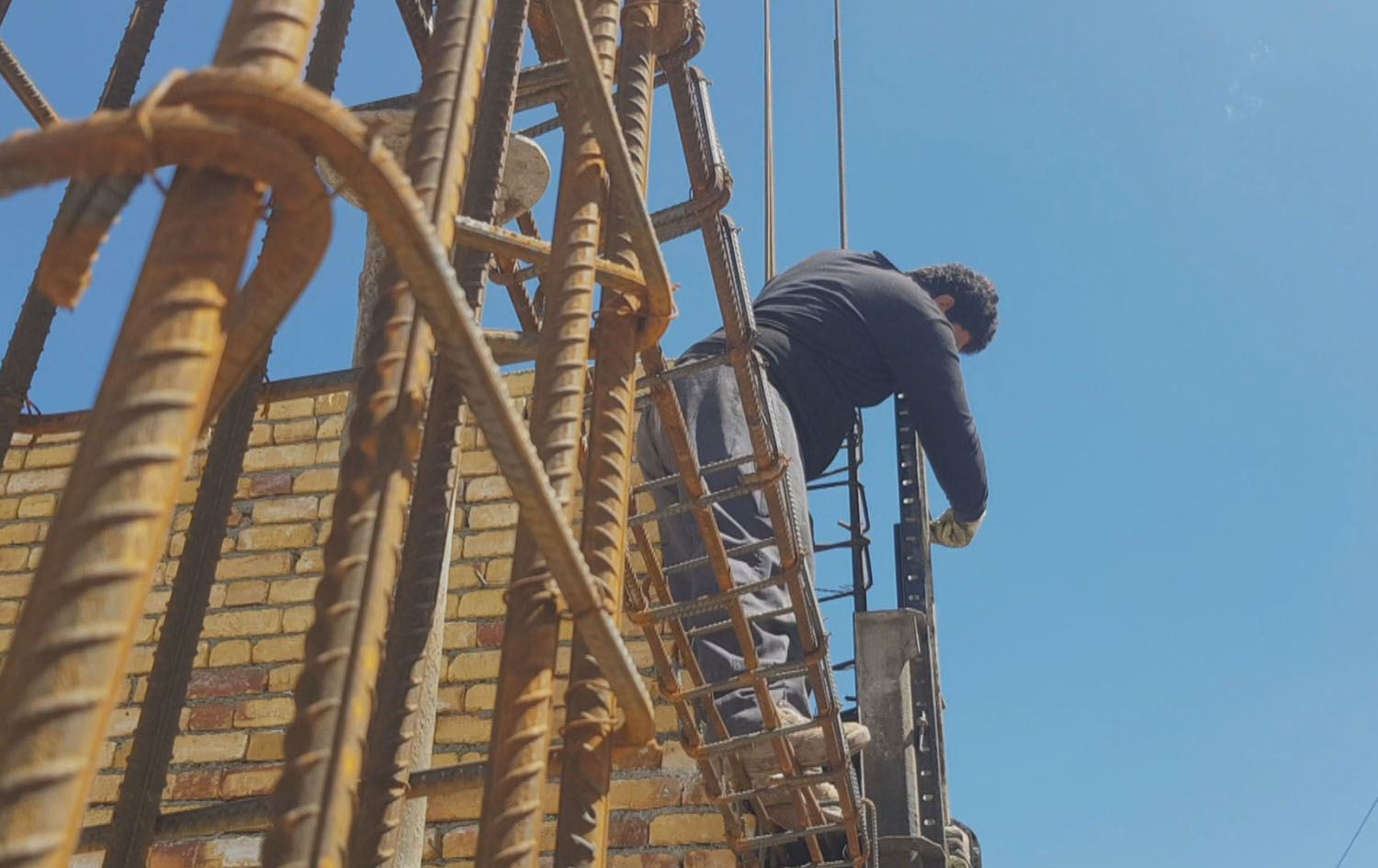 سەندیکا کرێکارییەکانی ئێران: مووچەی مانگێکی کرێکار بەشی خەرجیی نۆ رۆژ دەکات