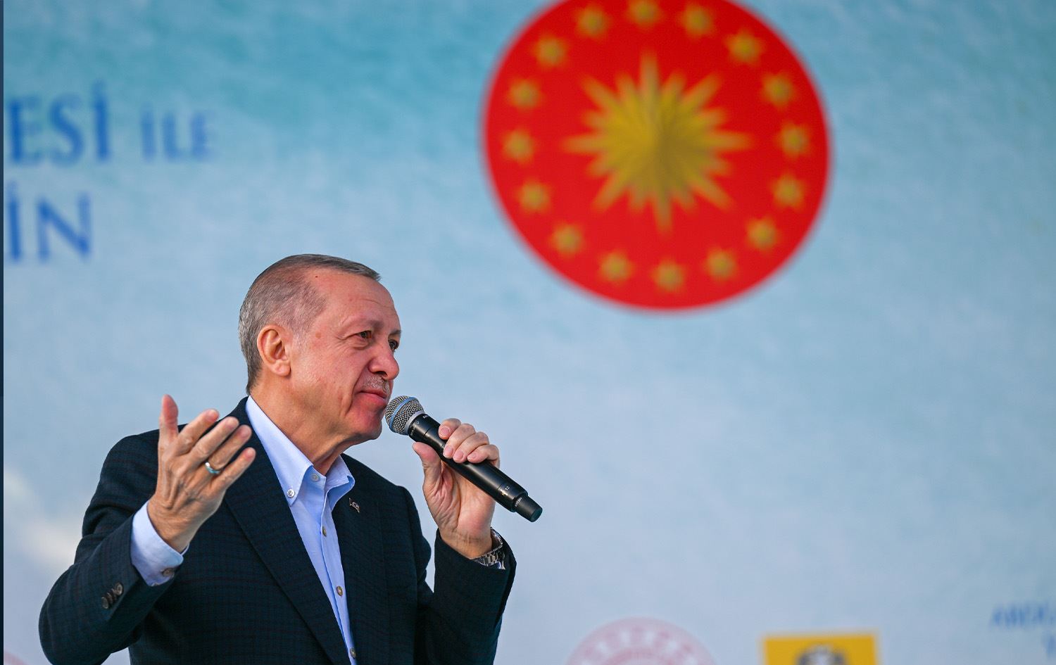 ئەردۆغان: جەهەپە بووەتە لانەی ئەو کەسانەی سووکایەتی بە ئەتاتورک دەکەن