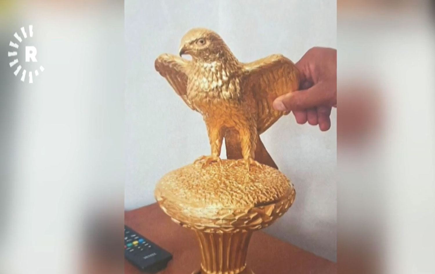 70 bin dolara mal olan şahin heykeline el konuldu: Nerede olduğu dahi söylenmiyor