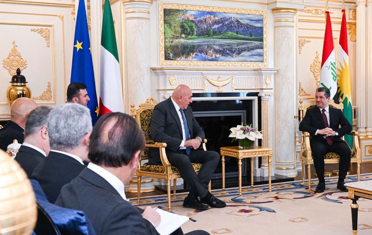 سەرۆکوەزیرانی ئیتاڵیا مەسرور بارزانی بۆ سەردانی رۆما بانگهێشت دەکات