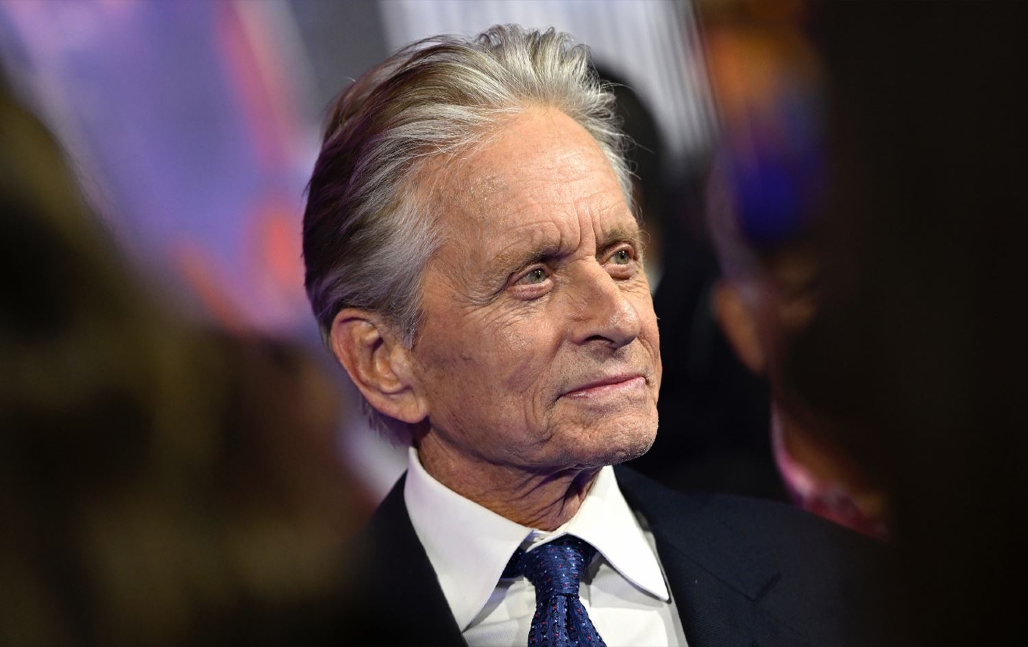 خەڵاتی چڵەخورمای زێڕین دەبەخشرێتە مایکڵ دۆگلاس