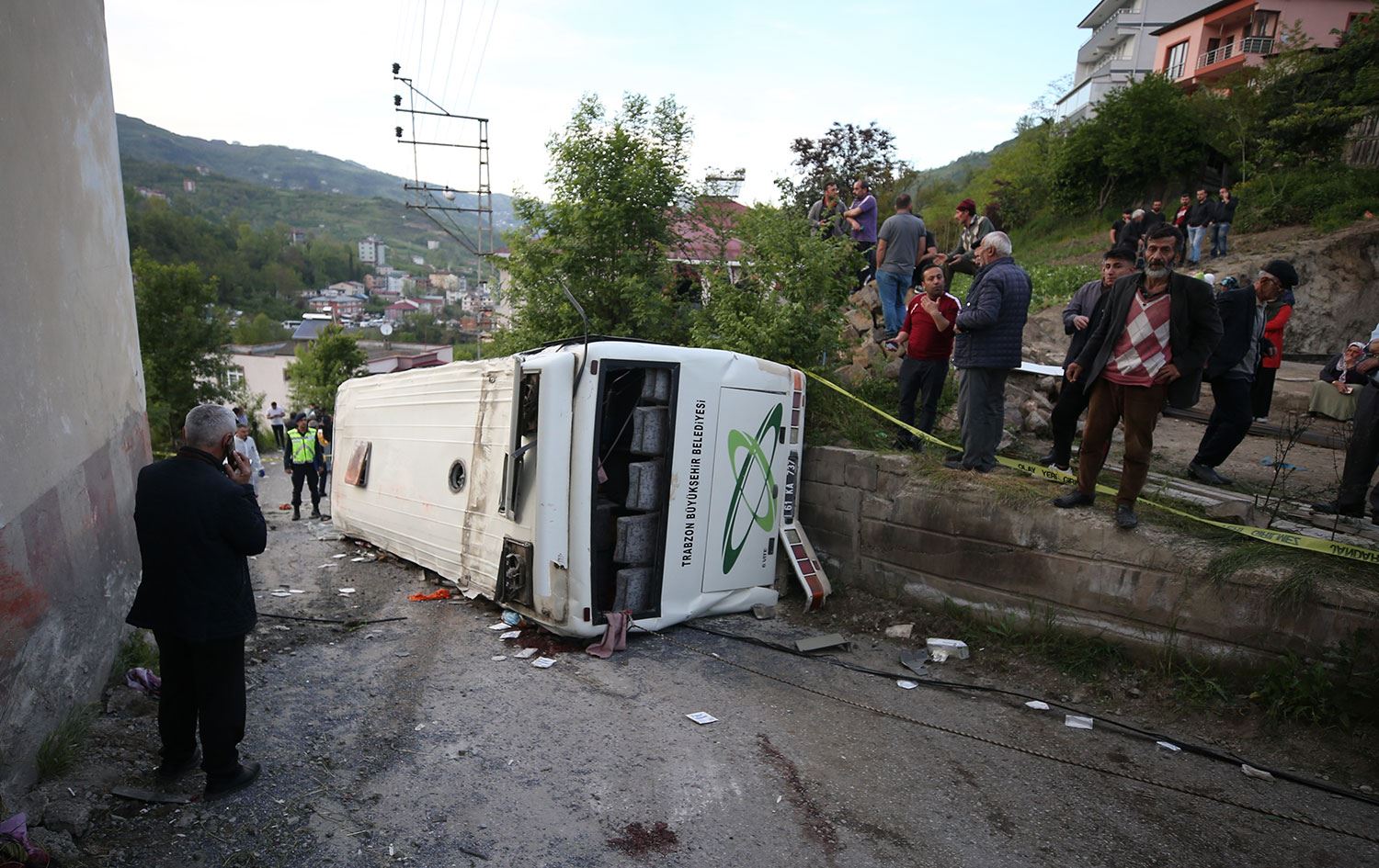 Belediye otobüsü şarampole uçtu: 4 ölü, 20 yaralı!