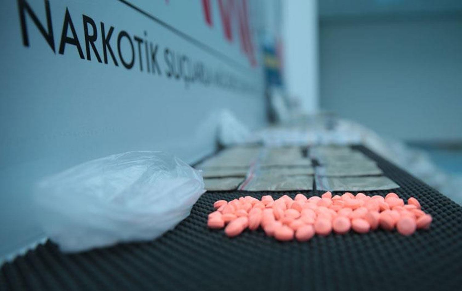 KONYA – İş insanının midesinden 300 gram uyuşturucu çıktı