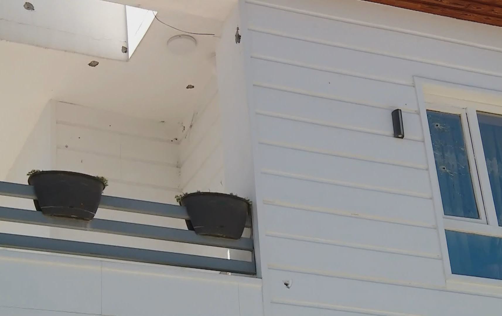 لە کەلار لەسەر پێشنوێژیی مزگەوتێک دەستڕێژیی گوللە لە ماڵی خێرخوازێک دەکرێت