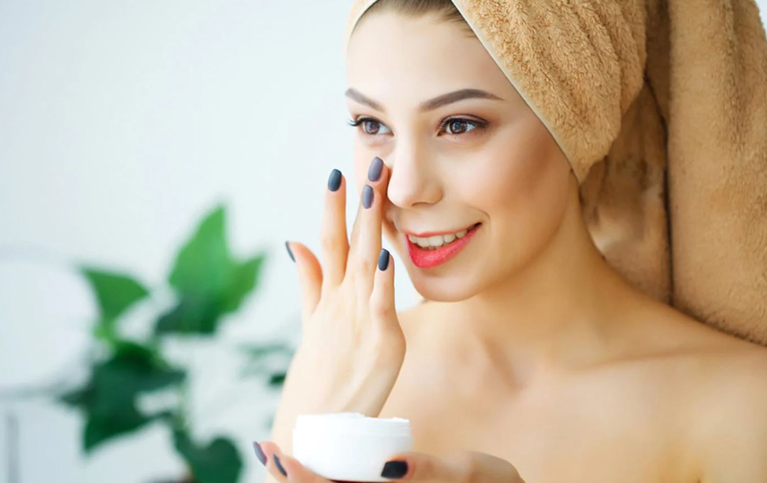 پسپۆڕێکی پێست مەرجەکانی پێستێکی هاوسەنگ و گەشاوە ئاشکرادەکات