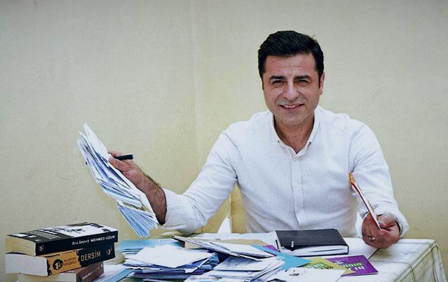 دەمیرتاش بۆ گەنجان: ماڵ بە ماڵ و گوند بە گوند بگەڕێن