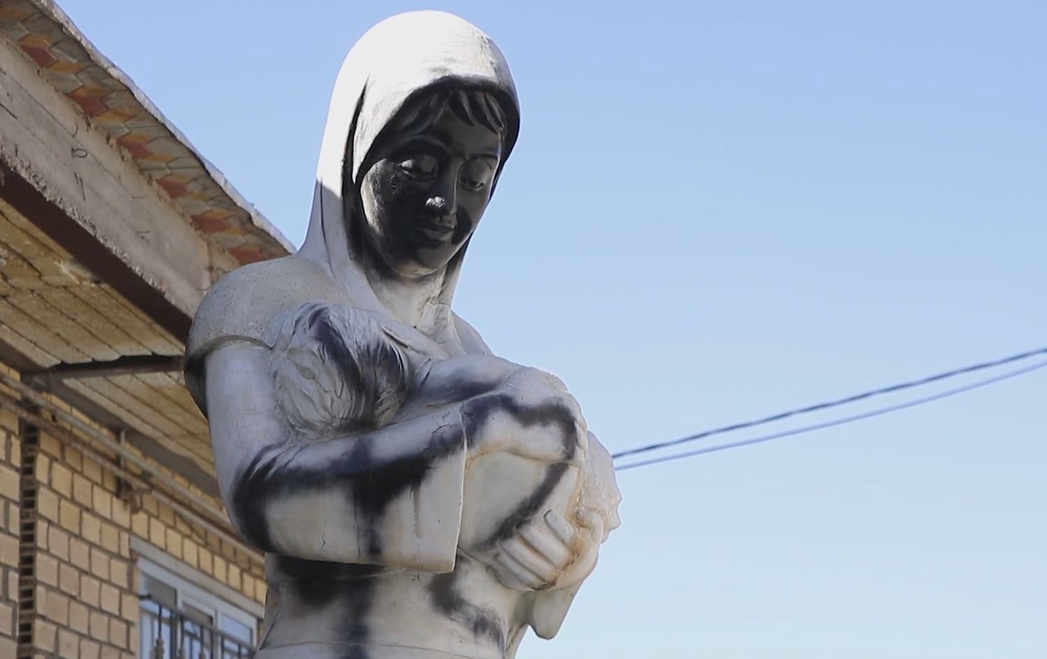 لە بانە بەهۆی کارەکانییەوە هەڕەشە لە پەیکەرتاشێک دەکرێت