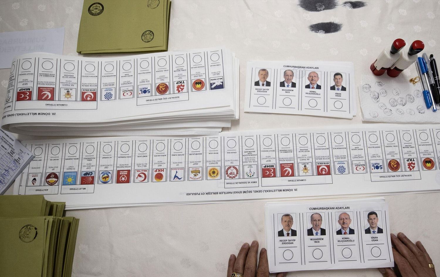 TÜRKİYE SEÇİME GİDİYOR- Yurt dışında katılım rekor seviyeye ulaştı!